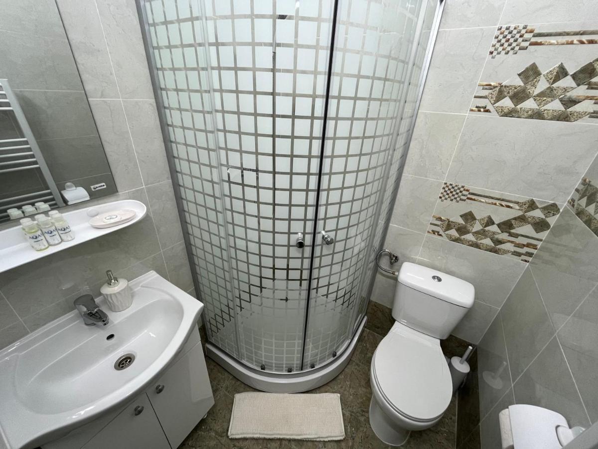 Vert Studio Onesti Zewnętrze zdjęcie